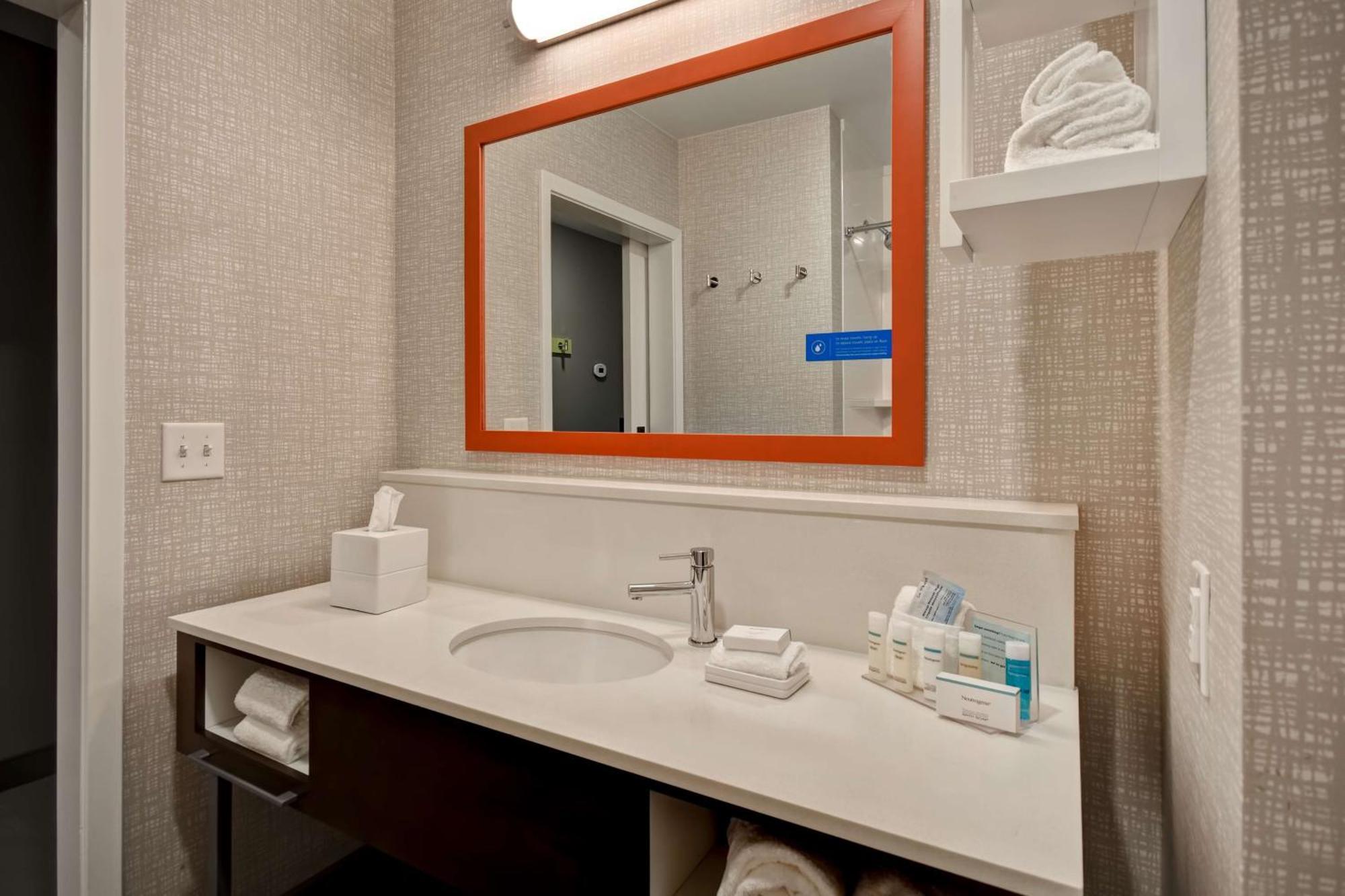Hampton Inn Pleasant View Exterior photo